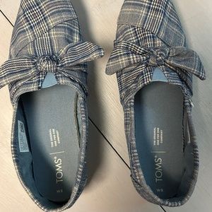 Toms size 8